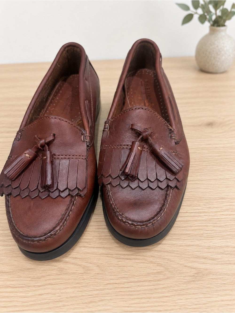 G.H. Bass & Co. Men's 8.5 D Brown Leather Kiltie Tassel Loafers 029J3006